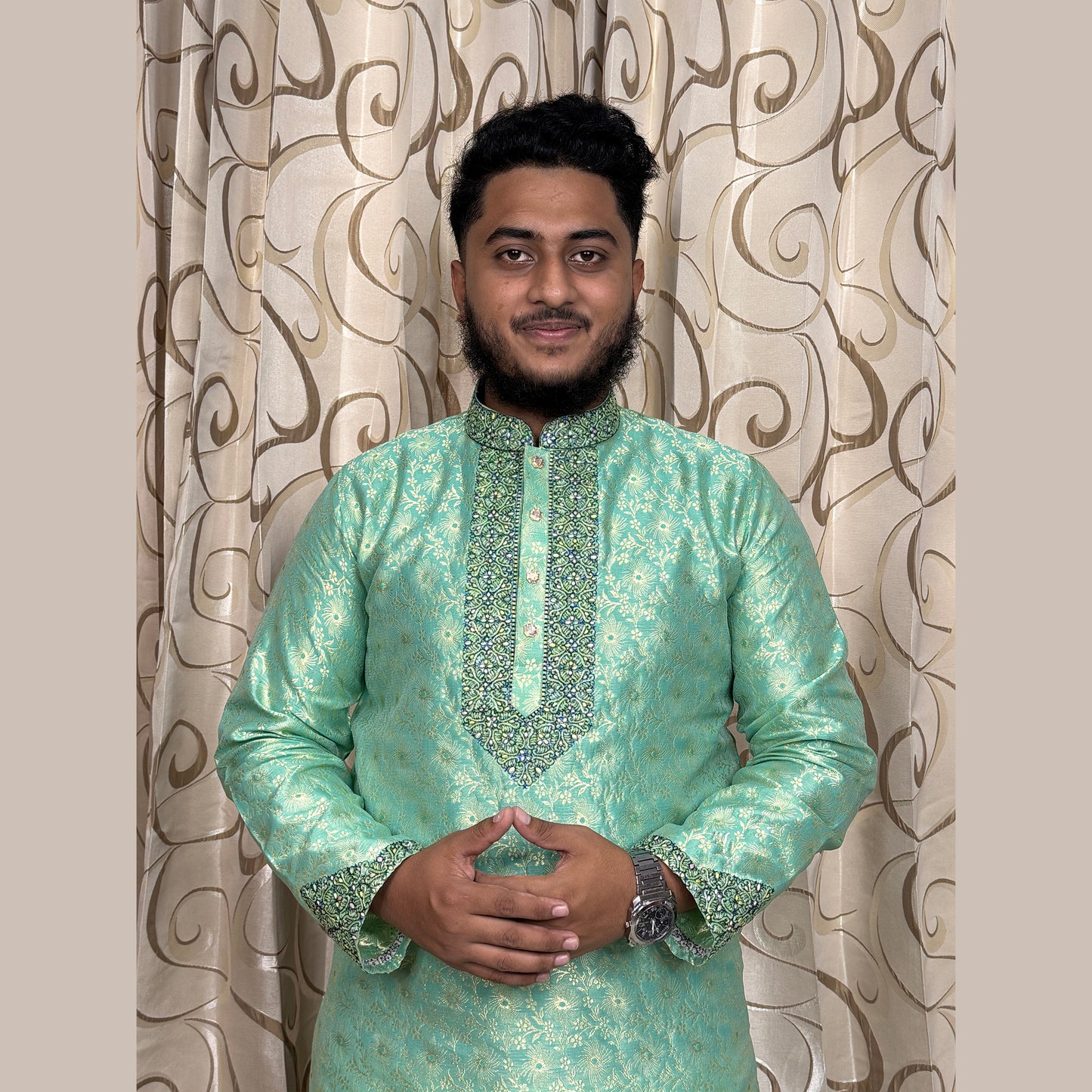 প্রিমিয়াম কাতান পাঞ্জাবি ও রয়্যাল কটি সেট Code: 181