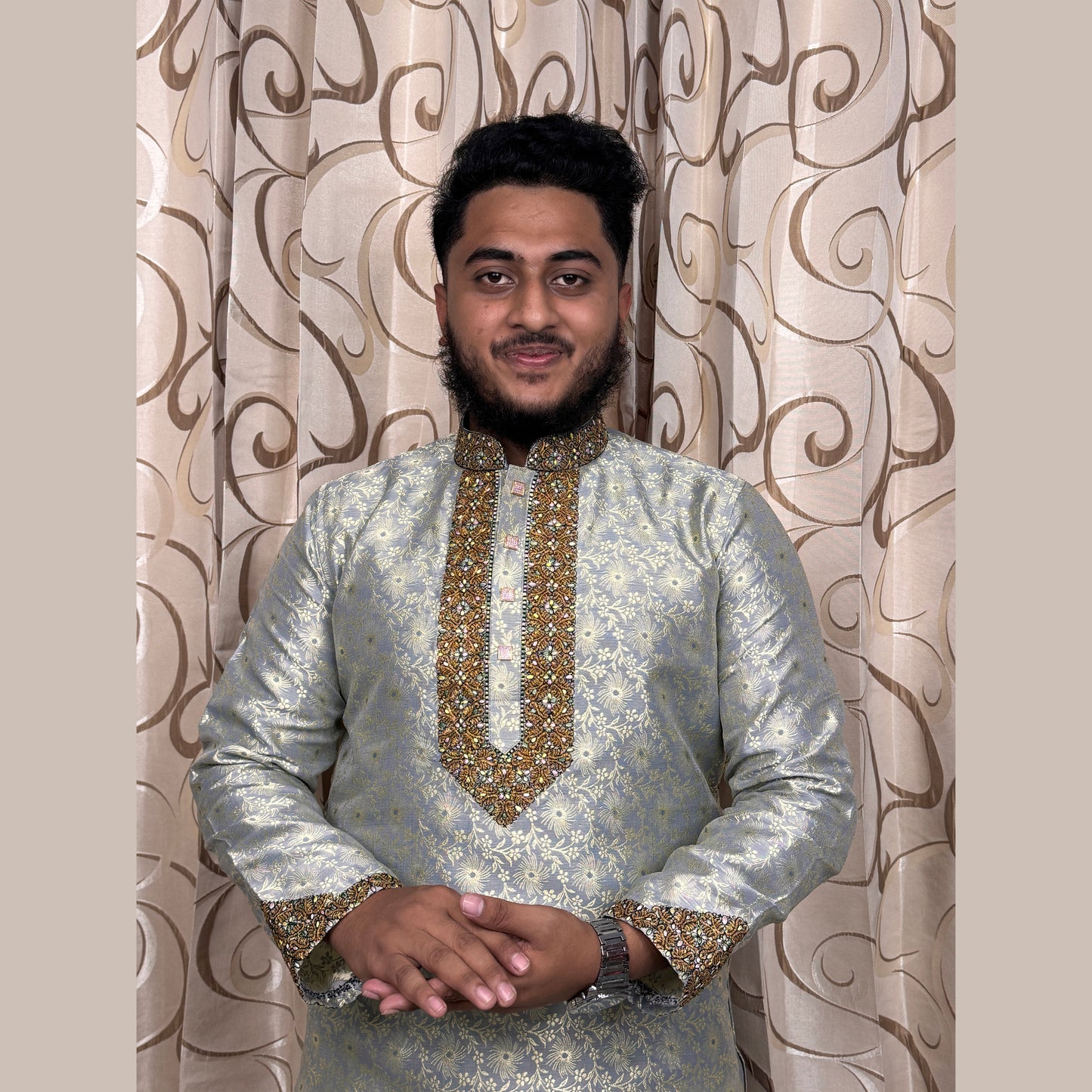 প্রিমিয়াম কাতান ও রয়্যাল কটি সেট Code: 184