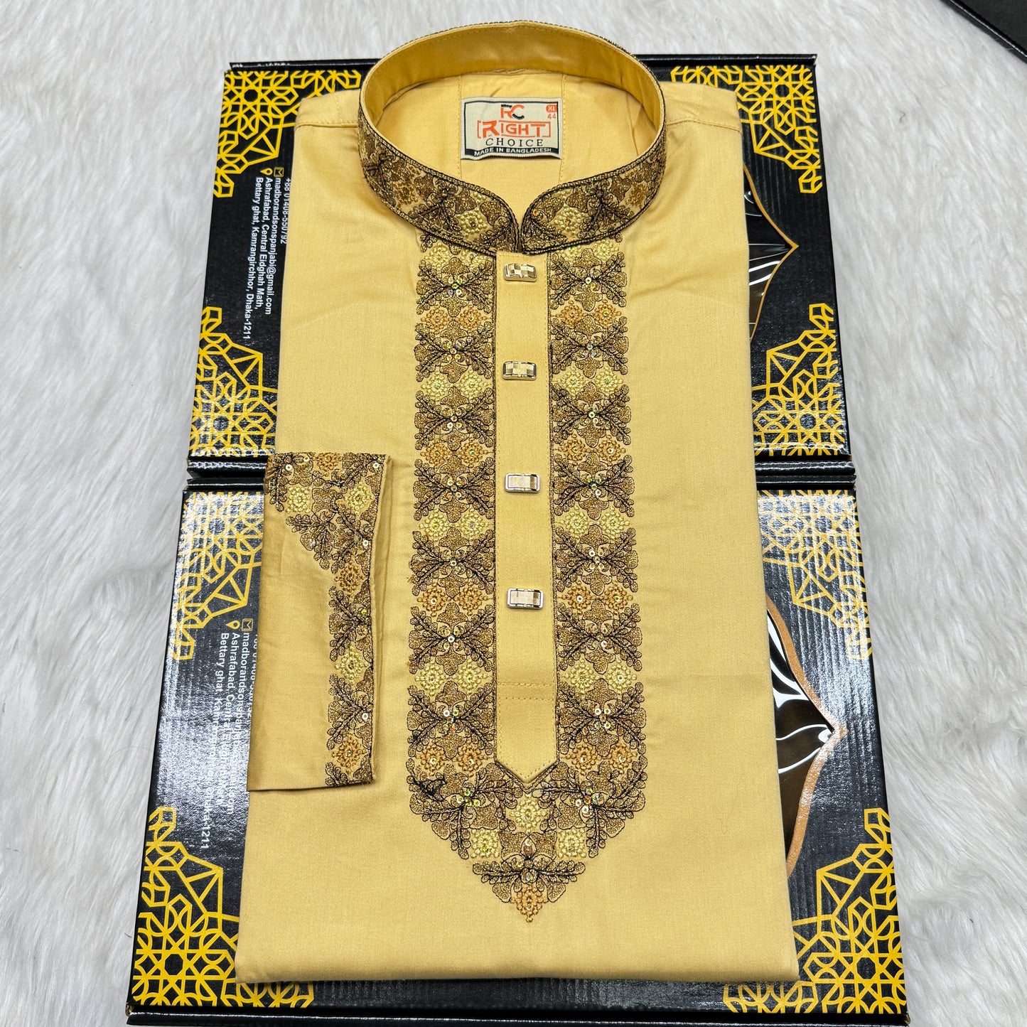 প্রিমিয়াম সাটন সুতি এমব্রডারি পাঞ্জাবি - 251